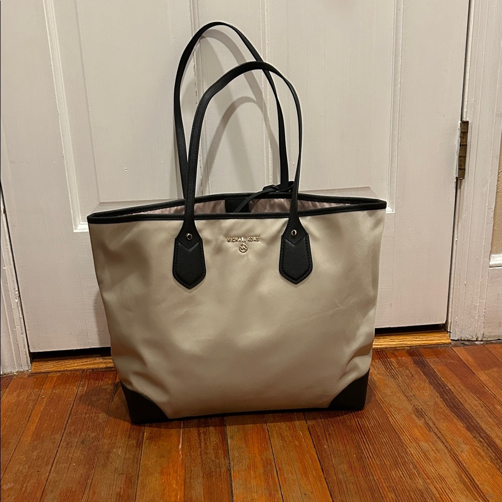 Michael Kors Eva Large Tote Sand Nylon Work Laptop Bag NWT